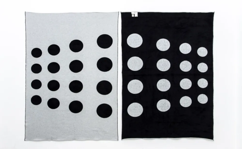 复数作品 Armleder - Silver Fish