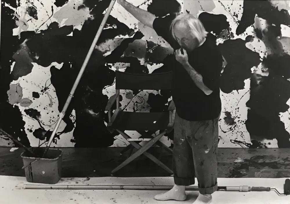 摄影 Blum - Sam Francis in his studio