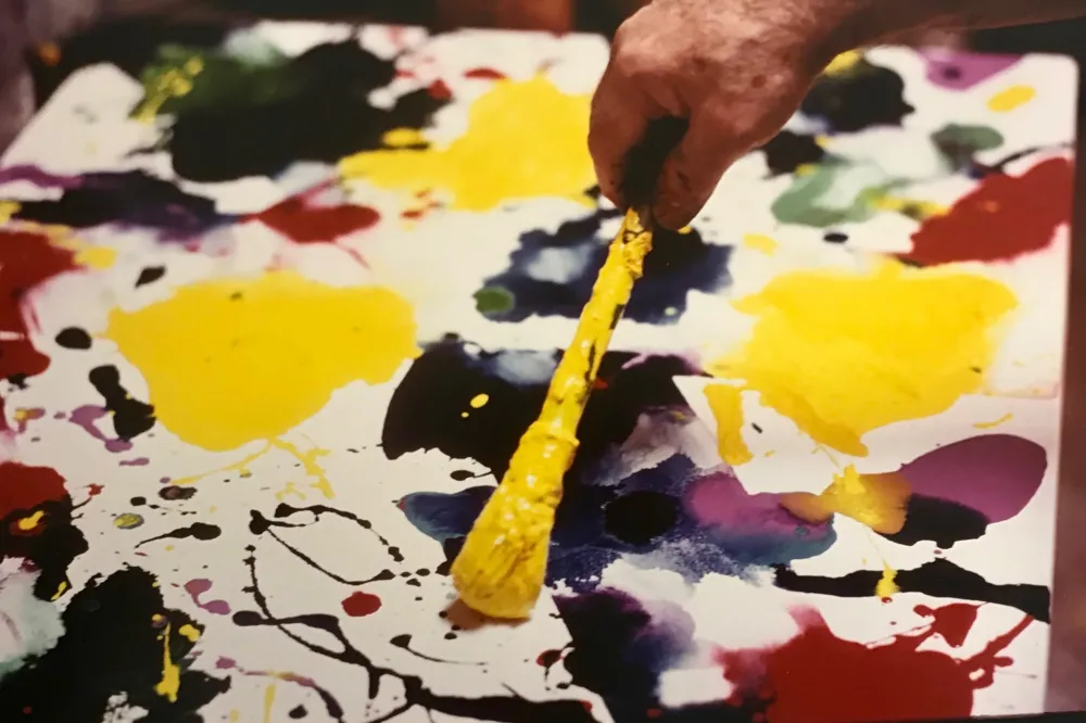 摄影 Blum - Sam Francis painting (close up)
