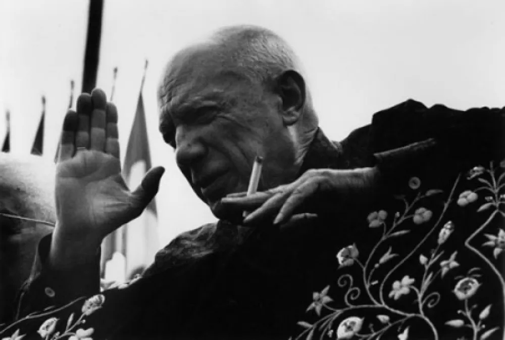 摄影 Clergue - PICASSO AUX ARÈNES DE FRÉJUS