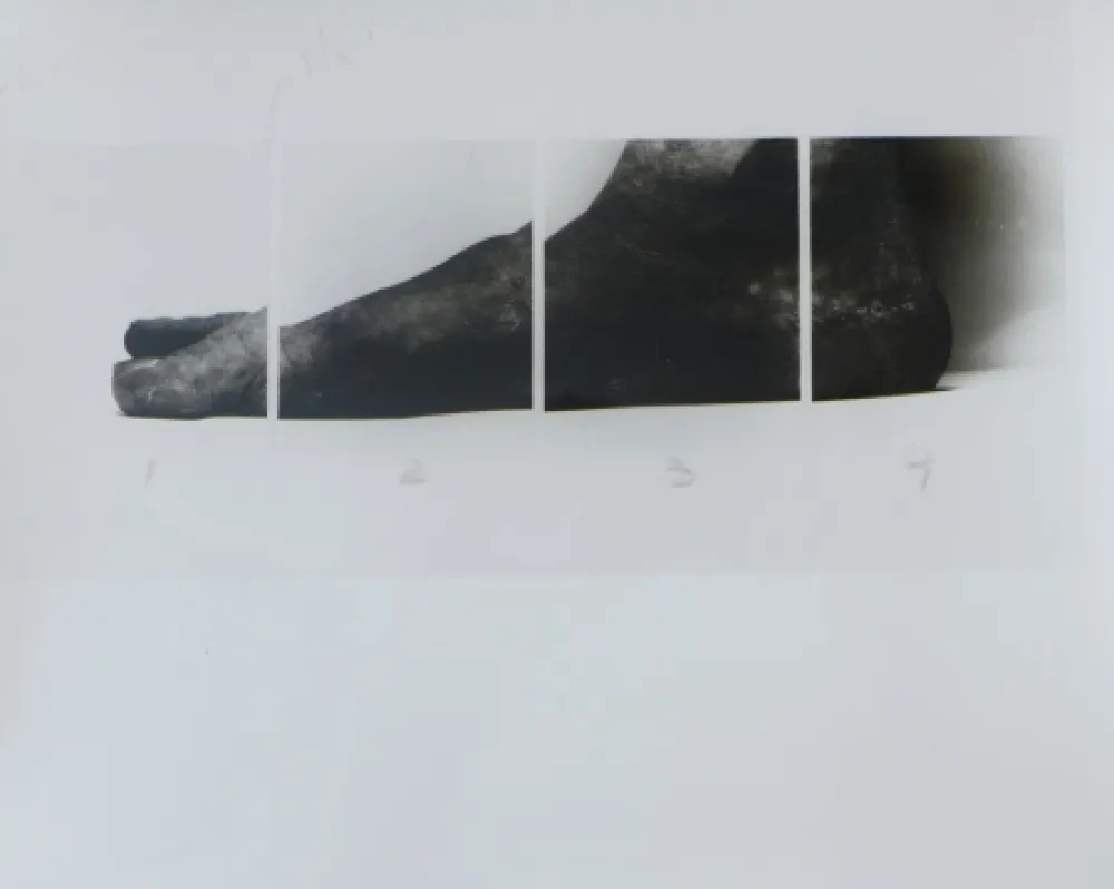 摄影 Coplans - Selfportrait feet four panels