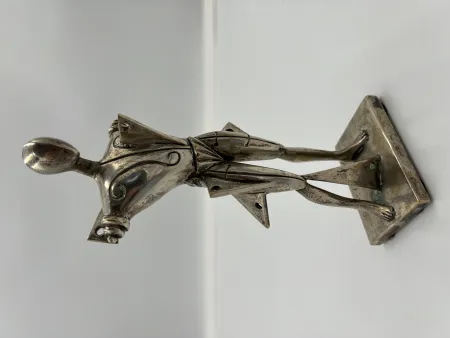 复数作品 De Chirico -  Il Trovatore - Silver-plated bronze sculpture