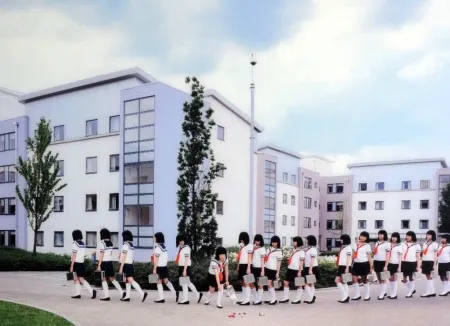 摄影 Fullerton-Batten - Broken Lunchbox