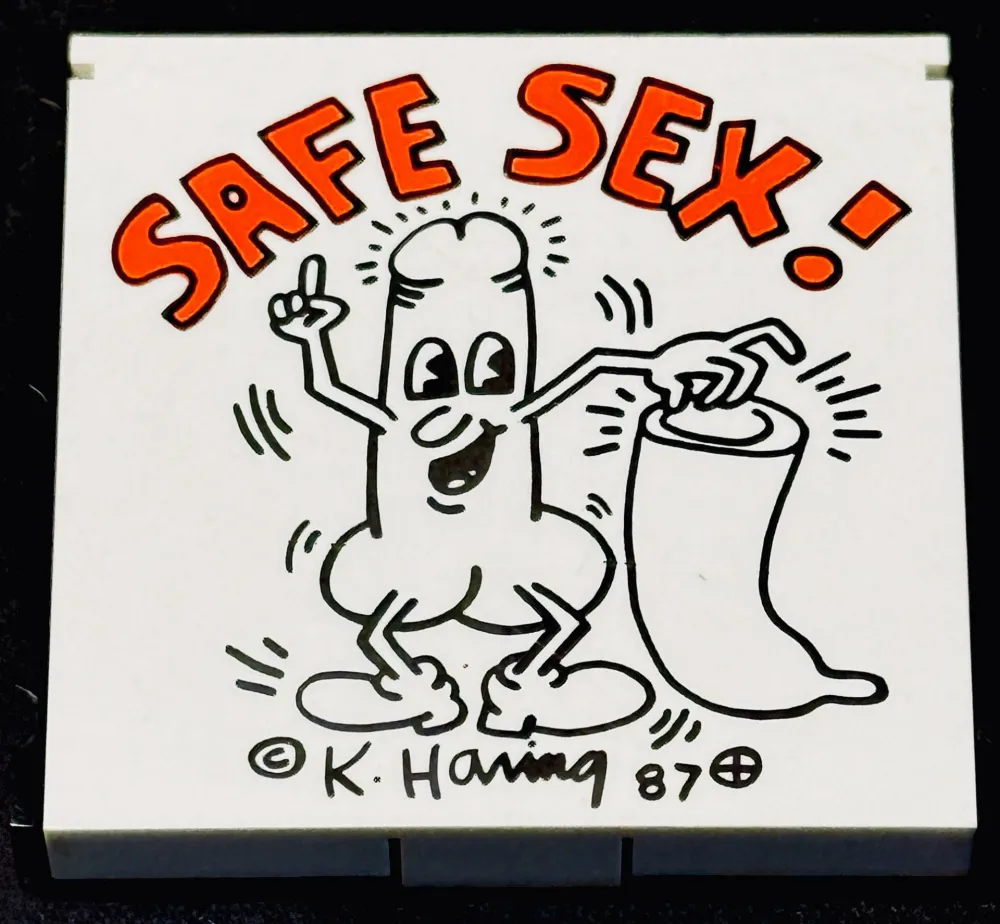 无技术 Haring - Keith Haring (1958–1990) - Safe Sex! - Condom holder with clip - 1987