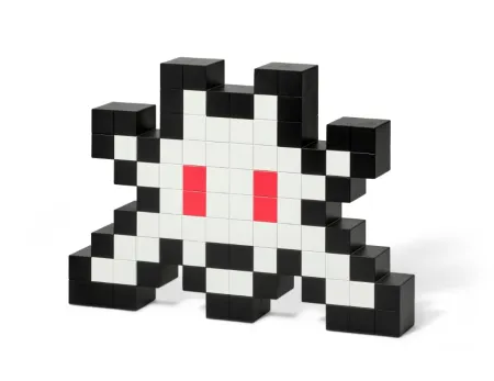 无技术 Invader - 3D Little Big Space vinyl sculpture from Christie's