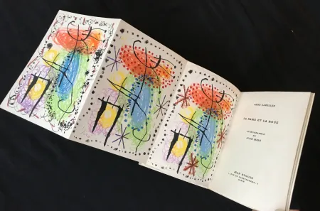 石版画 Miró - René Cazelles. LA RAME ET LA ROUE. Lithographie de Joan Miro signée et numérotée (1960)