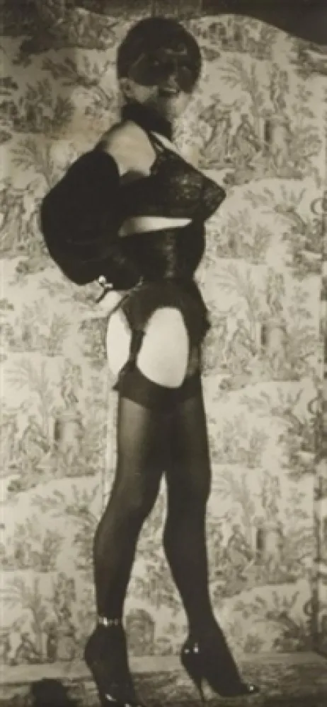 无技术 Molinier - Autoportrait au loup avec faux seins 