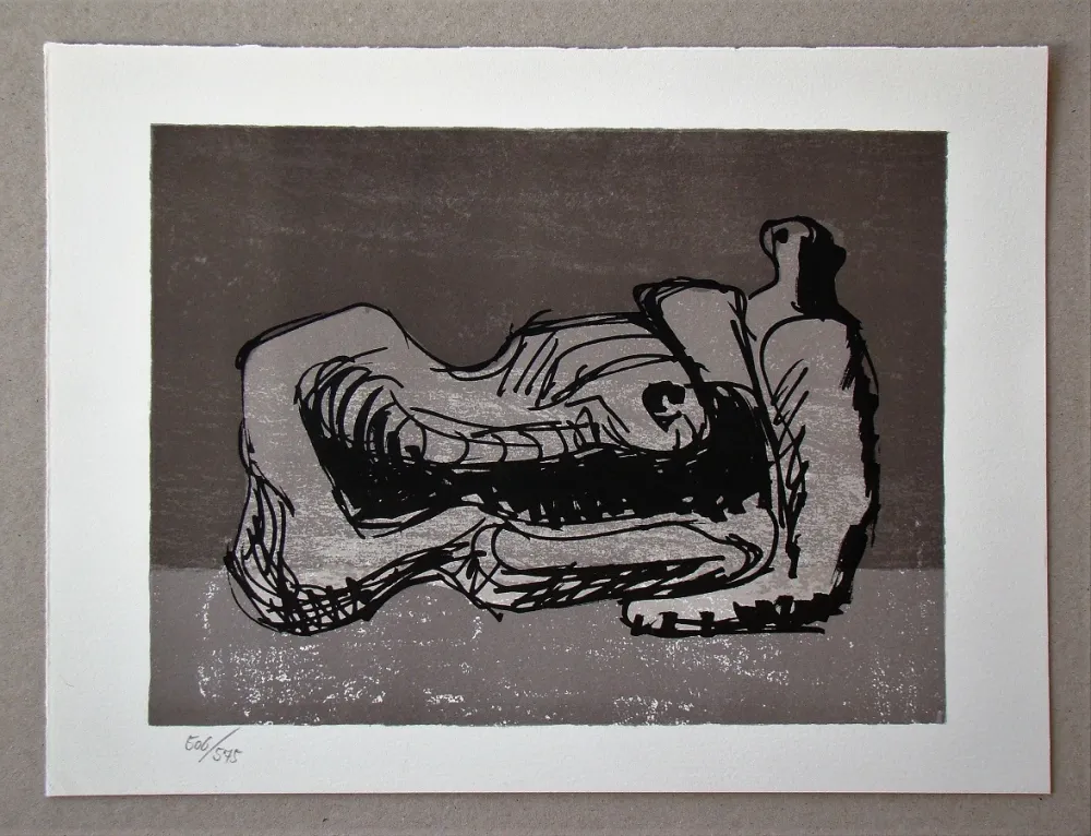 石版画 Moore - Reclining figure