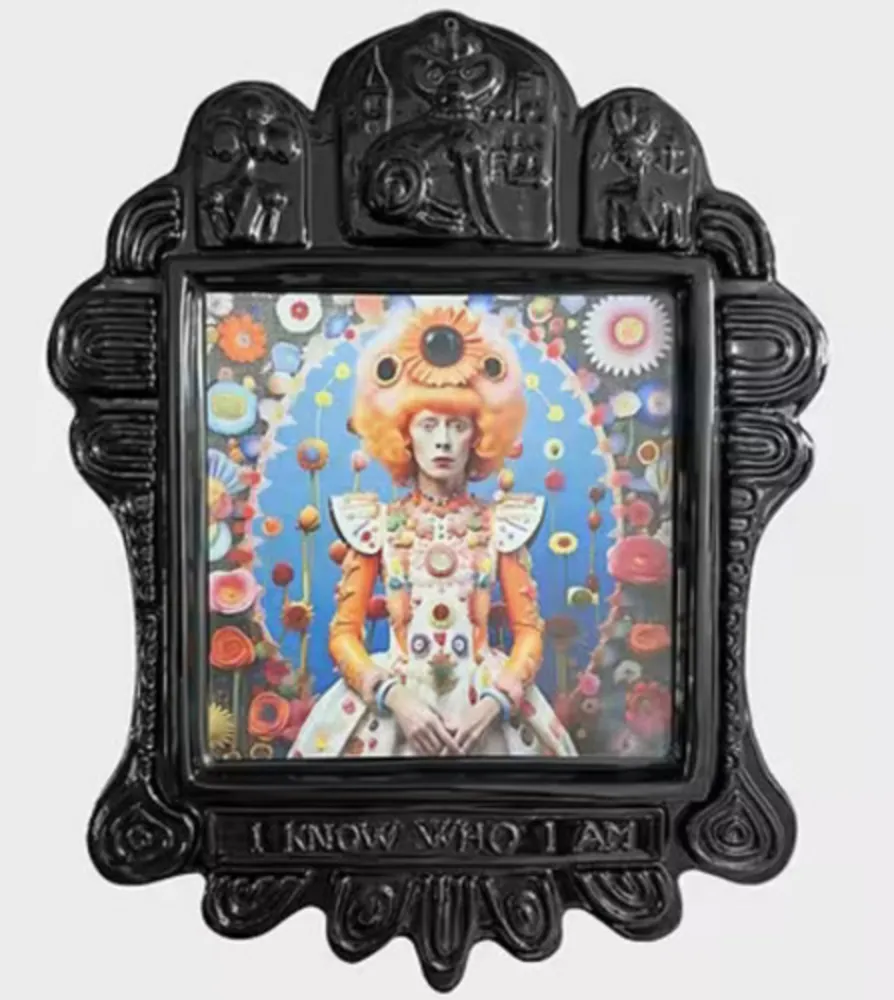 复数作品 Perry - Totally Unique Thing Ceramic Frame