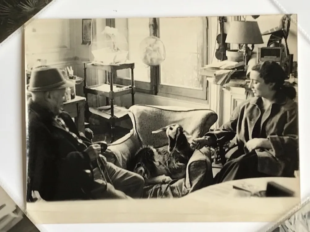 摄影 Quinn - Picasso , Jacqueline Roque et la chèvre 