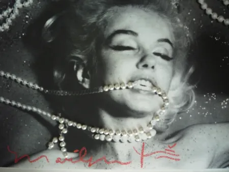 摄影 Stern - Marilyn with Pearls