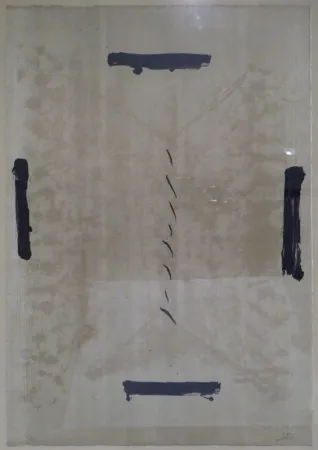 石版画 Tàpies - Quatre traces noires