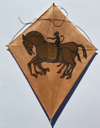 无技术 Toledo - Monkey Riding Horse Kite