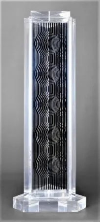 复数作品 Vasarely - HOLLD (Moire tower)