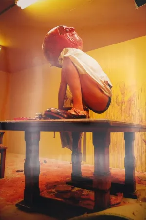 摄影 Mccarthy - Basement Bunker, 2003.