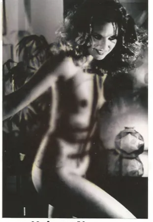 胶版印刷 Newton - Rue Aubriot, Paris