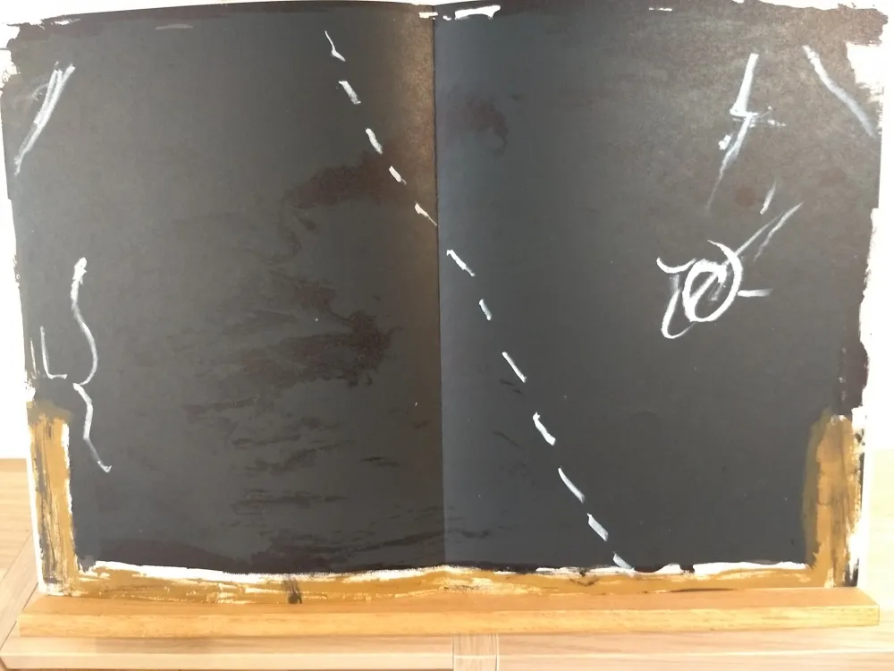 插图书 Tàpies - DLM168